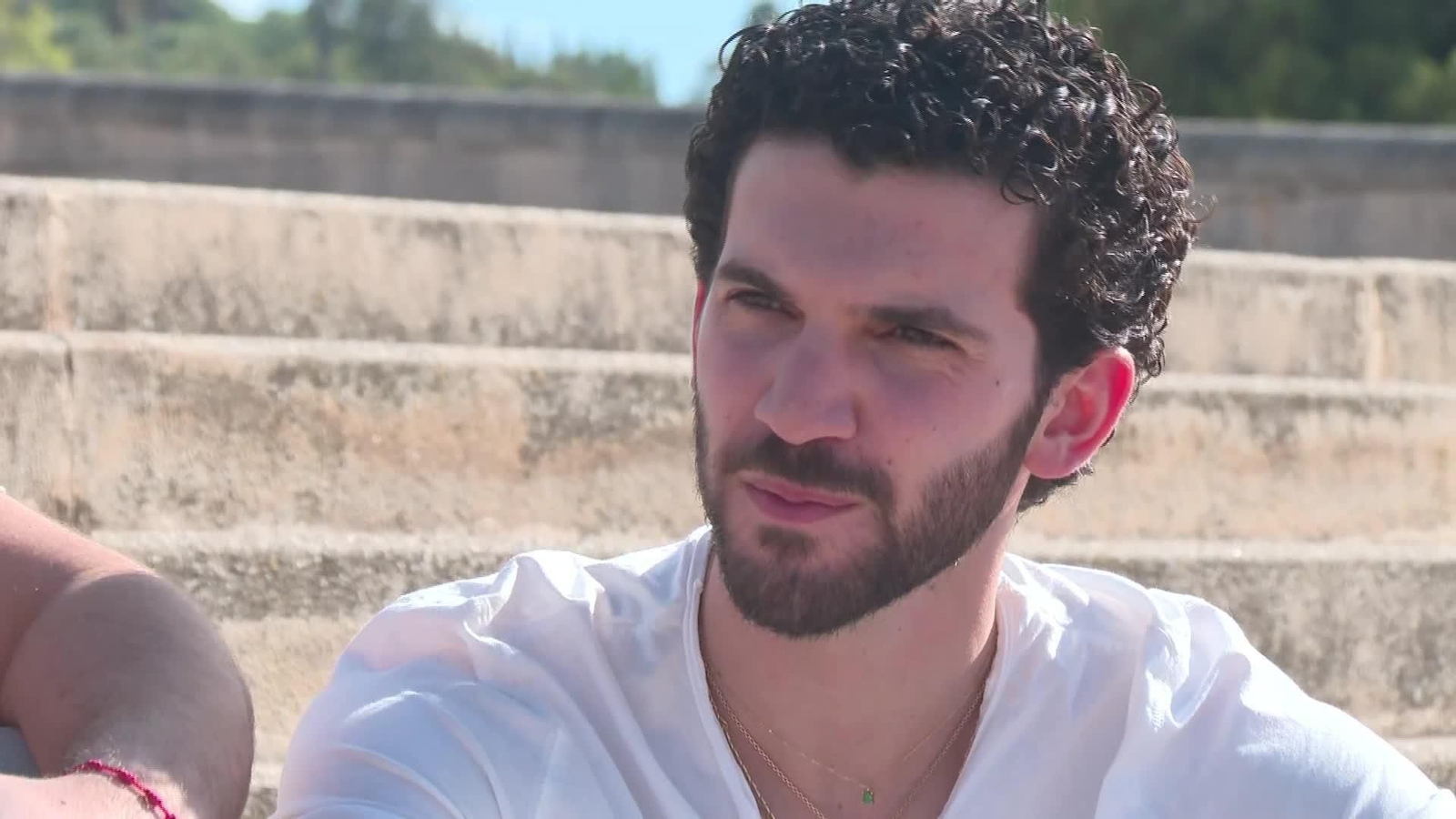 L048-MADRID ENTREVISTA MERENGUETON