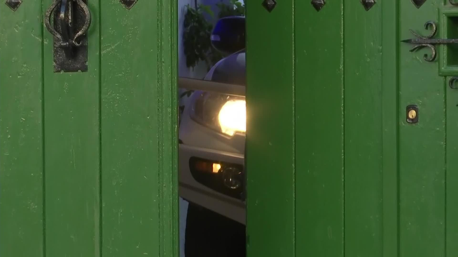 J012-BADAJOZ SALIDA DETENIDOS DE COMANDANCIA Y LLEGADA HORNACHOS