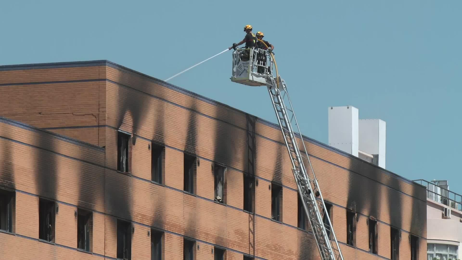 X060-MALAGA DEMOLICION DEL HOTEL IBIS