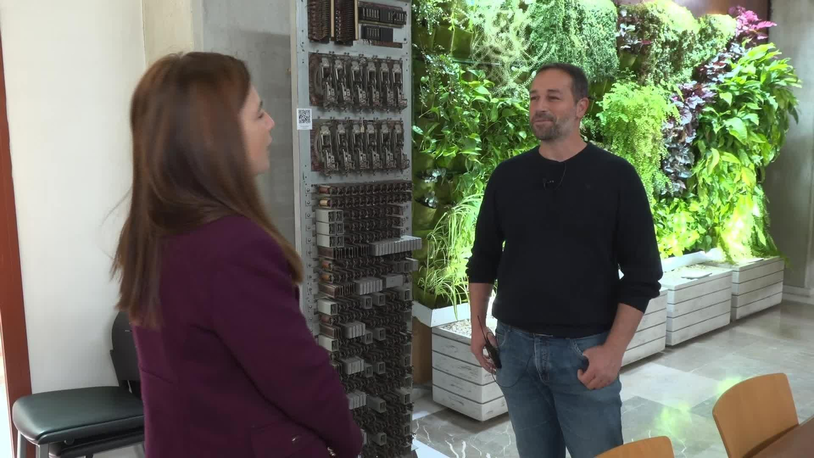 V053-GRANADA PELIGROS DE AVATARES GENERADOS POR IA