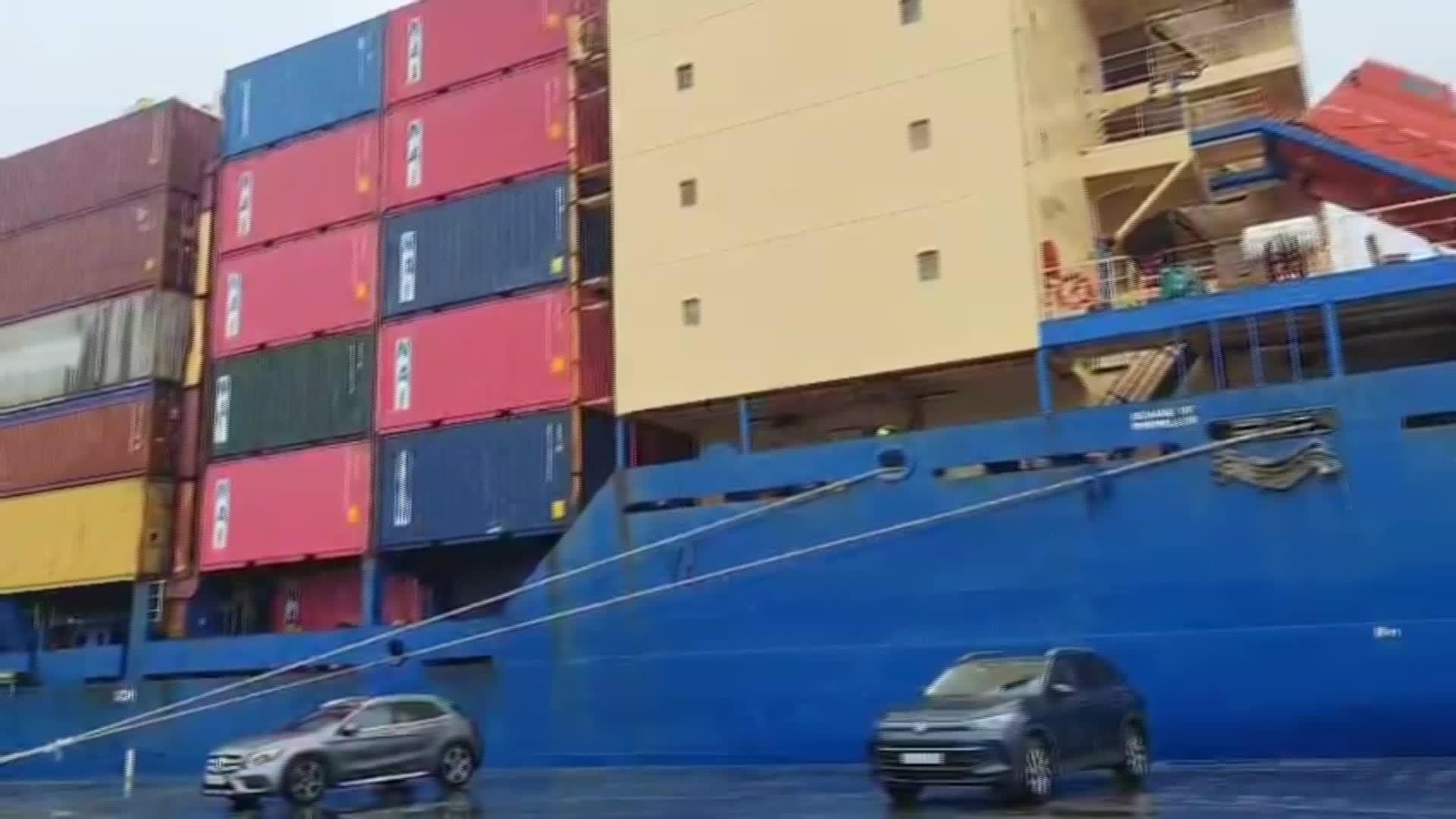 J043-VIGO PORTACONTENEDORES CORRIMIENTO CARGA