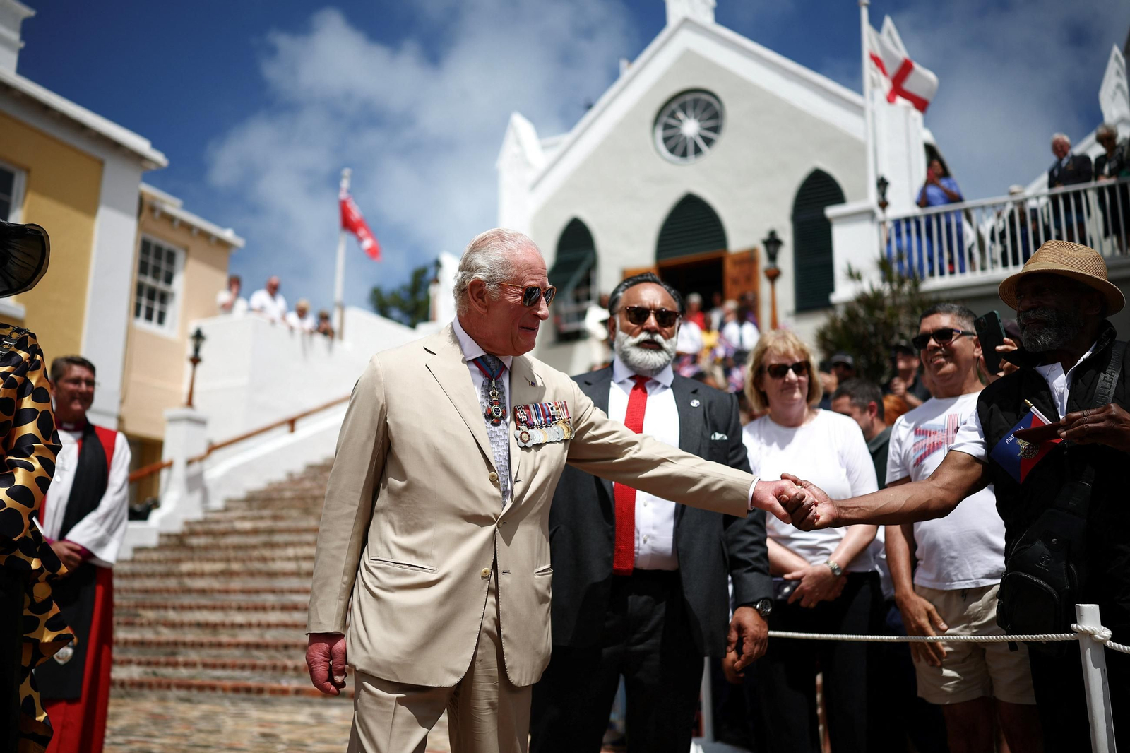 Rey Carlos III en Bermudas