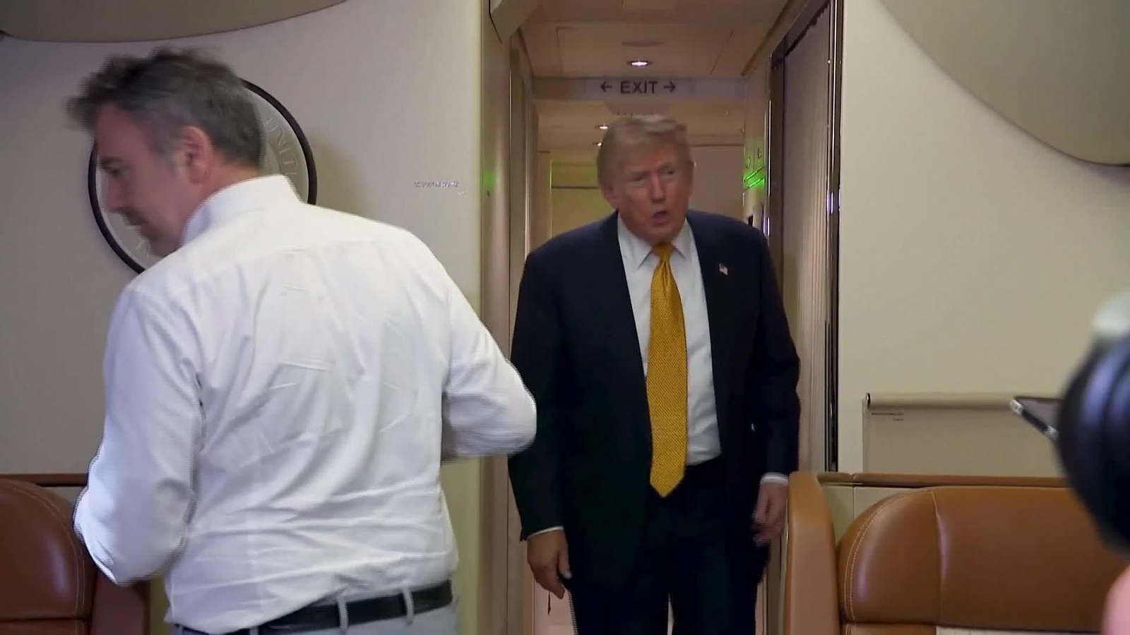 J004-EN EL AIRE TRUMP CAMBIA SUS DECLARACIONES SOBRE ESPAÑA