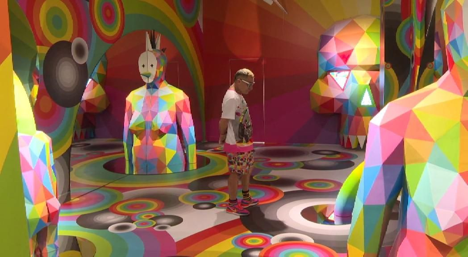Walking Life, la gran instalación interactiva de Okuda San Miguel con la que arranca Museo Gran Vía 15 Walking Life, la gran instalación interactiva de Okuda San Miguel con la que arranca Museo Gran Vía 15