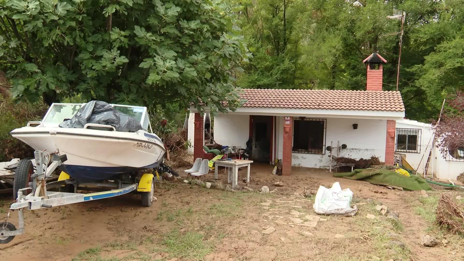 J048-BARCELONA CANYELLES URBANIZACION INUNDADA