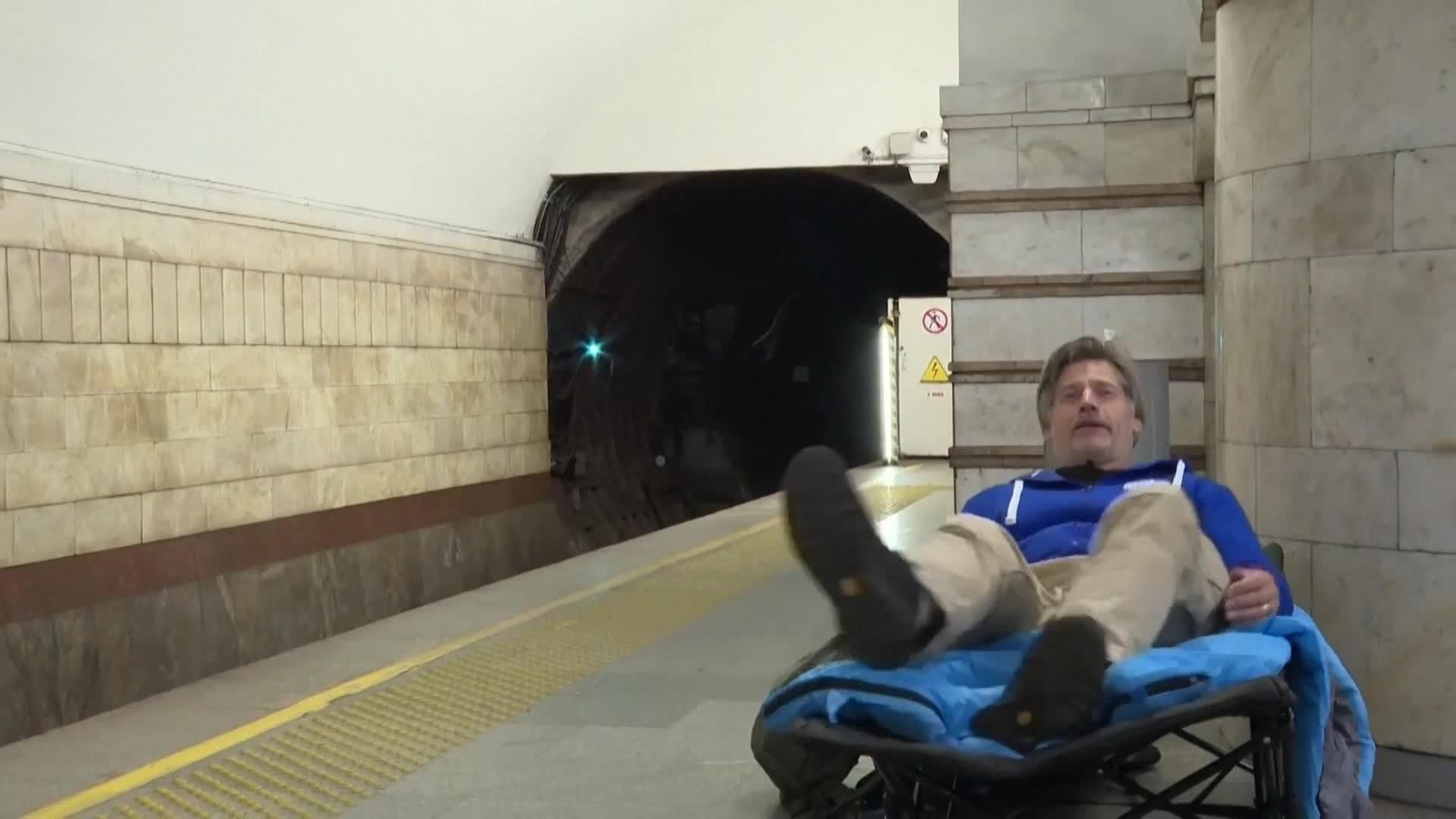 va actor juego de tronos en metro de kiev