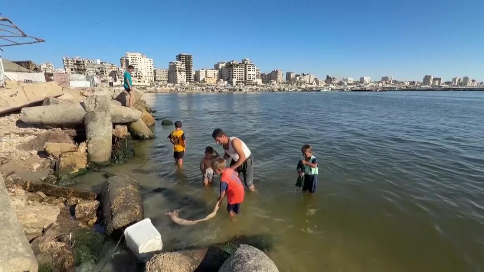 web gaza asi sufren los gazaties la ola de calor