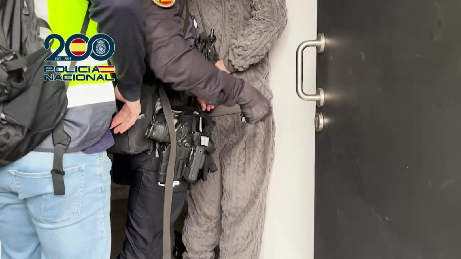 M025-IMAGENES POLICIA SECTA RITUALES TENERIFE