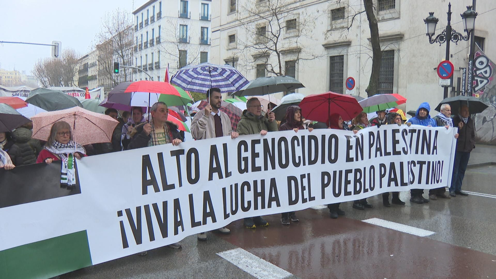 Multitudinaria manifestación en Madrid para exigir el fin de la violencia contra el pueblo palestino