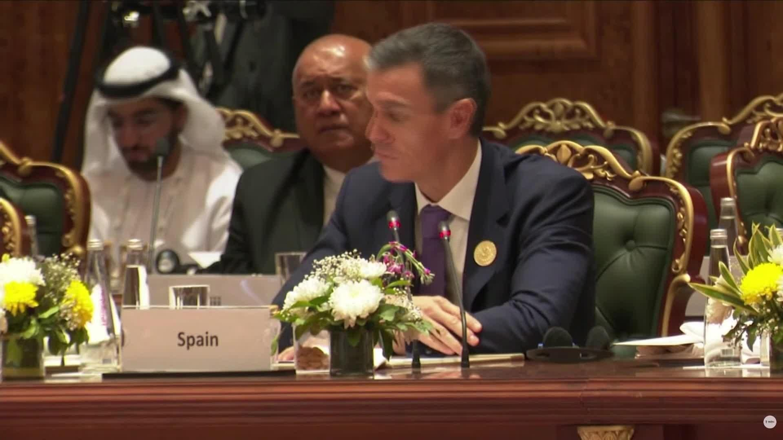 J011-INDIA INTERVENCIÓN SANCHEZ FOTO IA