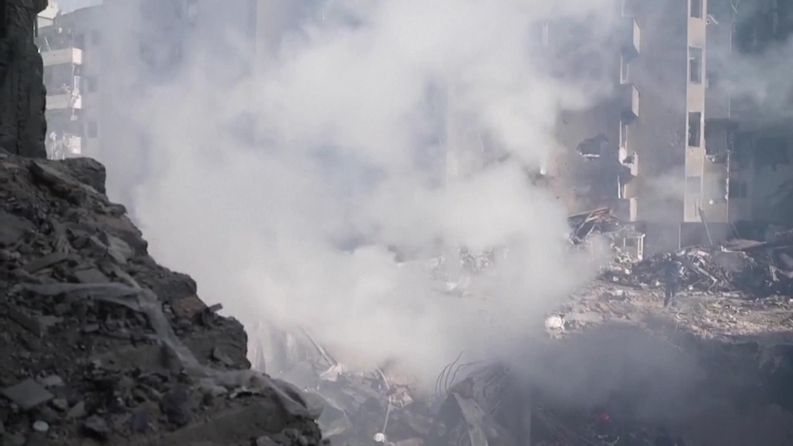 J004-LIBANO DAÑOS BOMBARDEOS BEIRUT