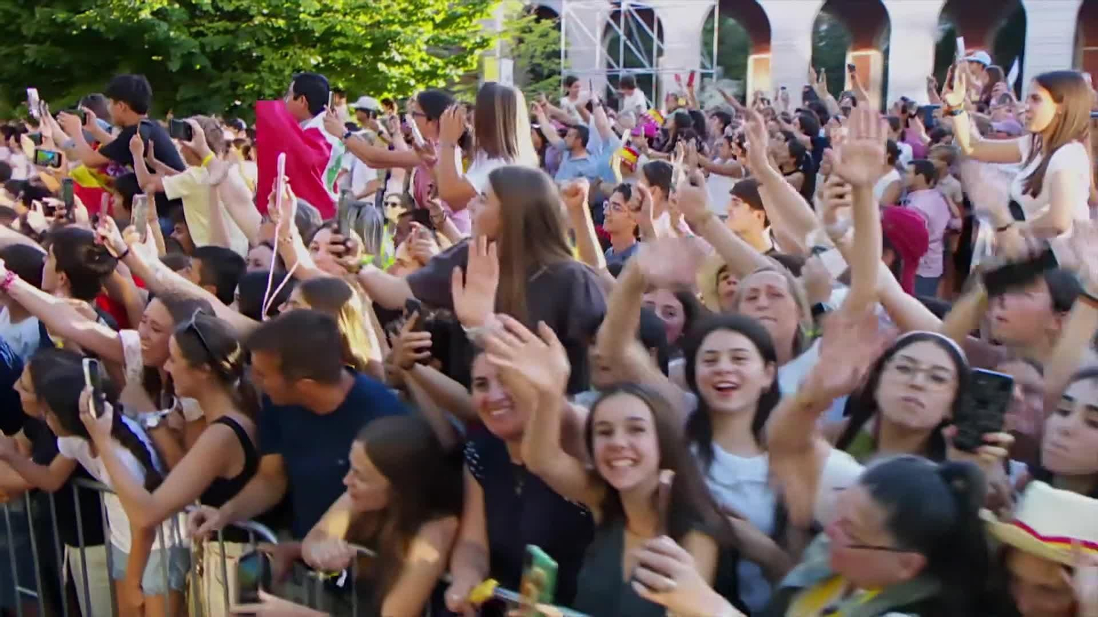 va fervor juvenil papa plaza lima