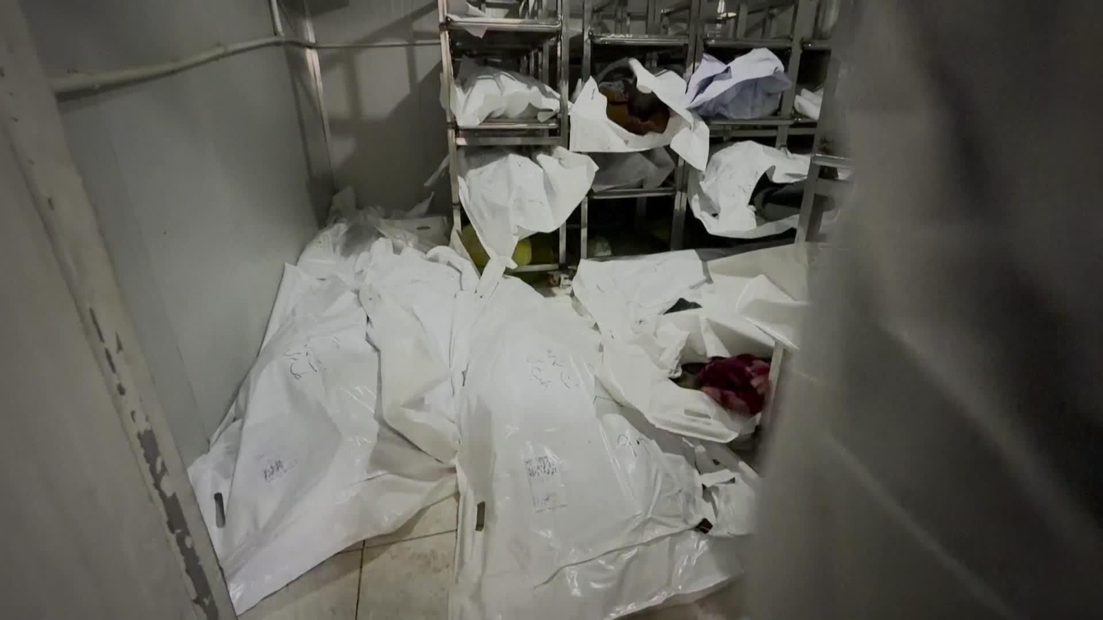 M071-AFGANISTAN BOMBARDEO HOSPITAL