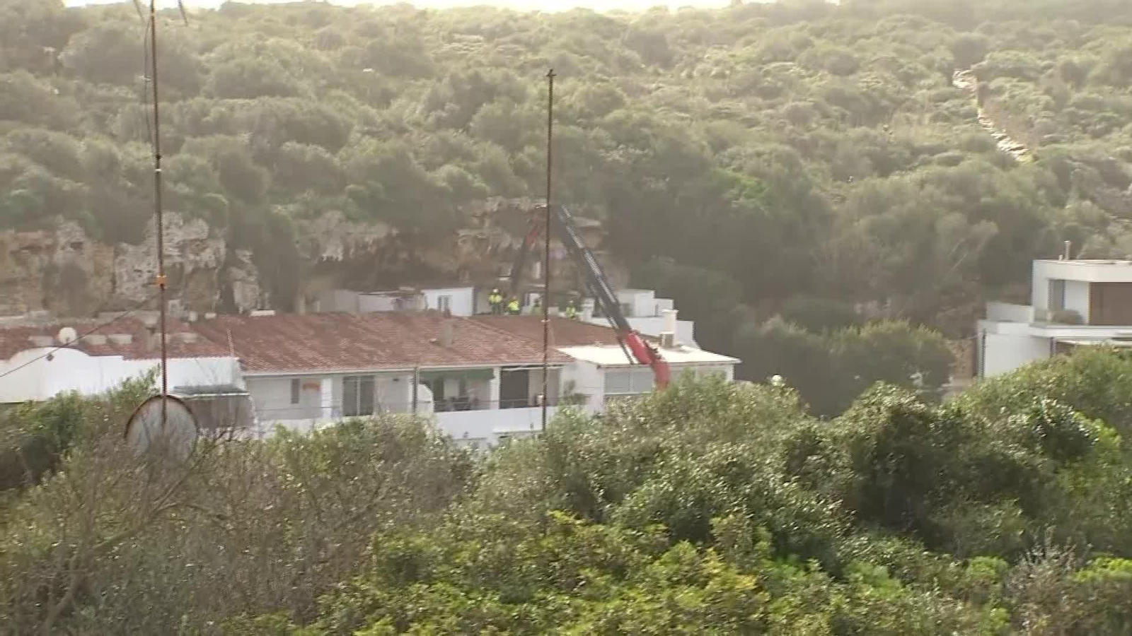 M032-MENORCA MUERTO MURO TEMPORAL