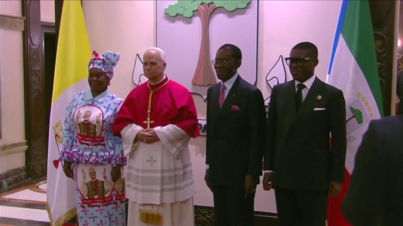 va papa recibimiento guinea