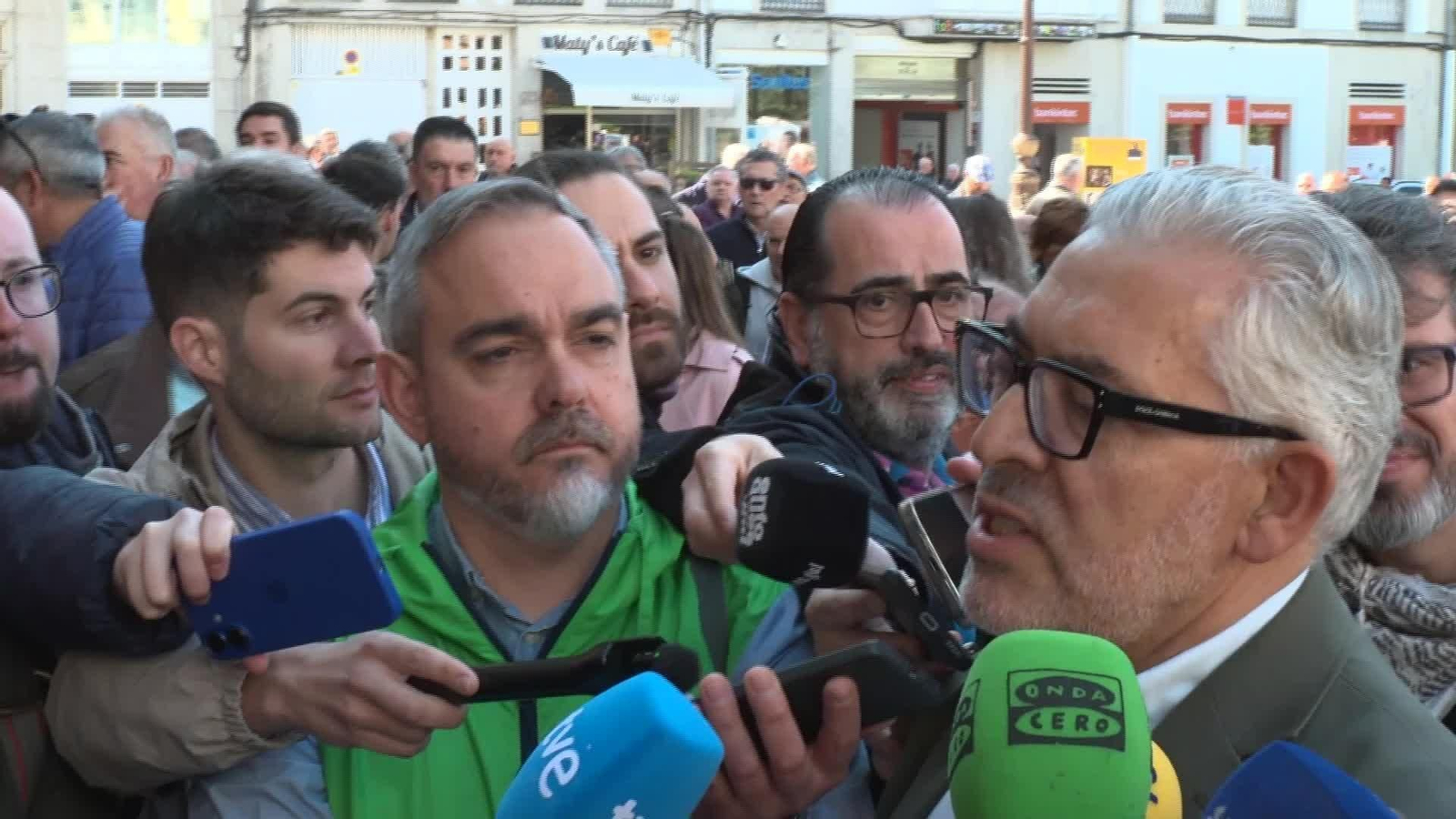 J046-LUGO PLENO MOCION CENSURA TRANSFUGA