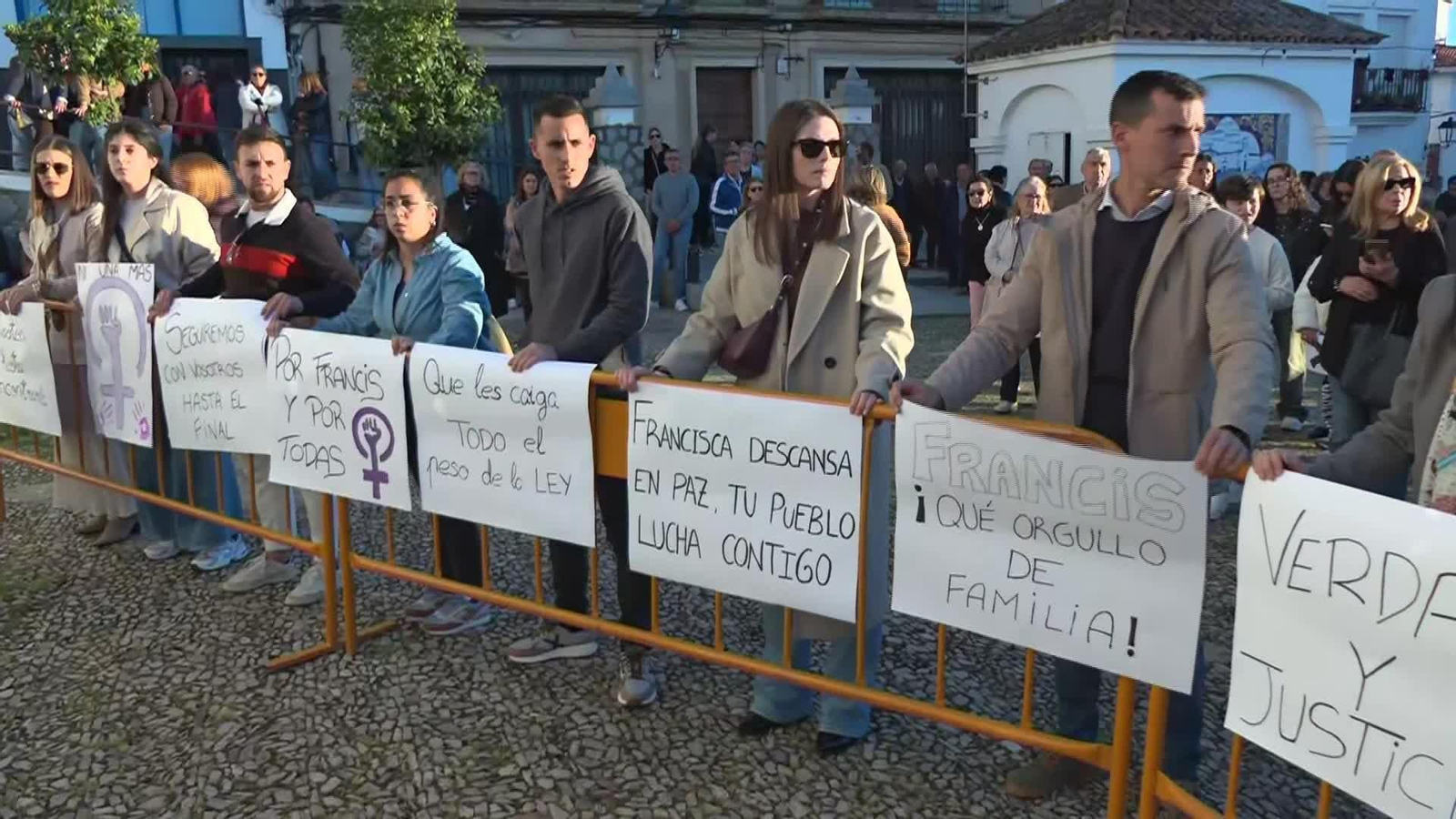 D057-BADAJOZ HOMENAJE A FRANCISCA CADENAS HORNACHOS