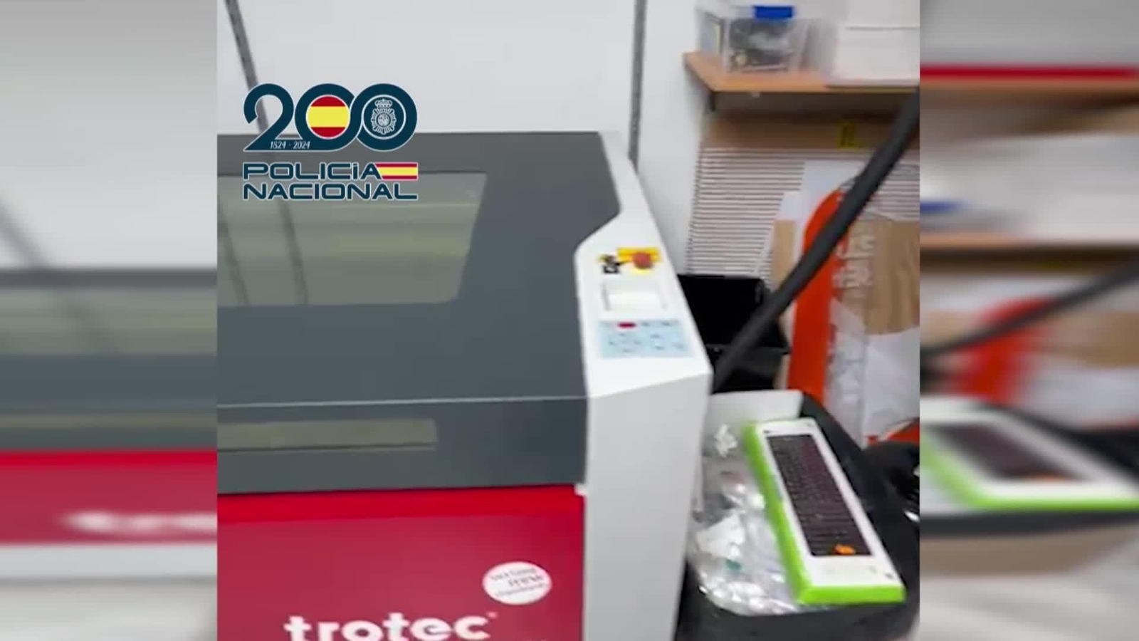 V018-IMAGENES POLICIA CARNES CONDUCIR FALSOS MALAGA