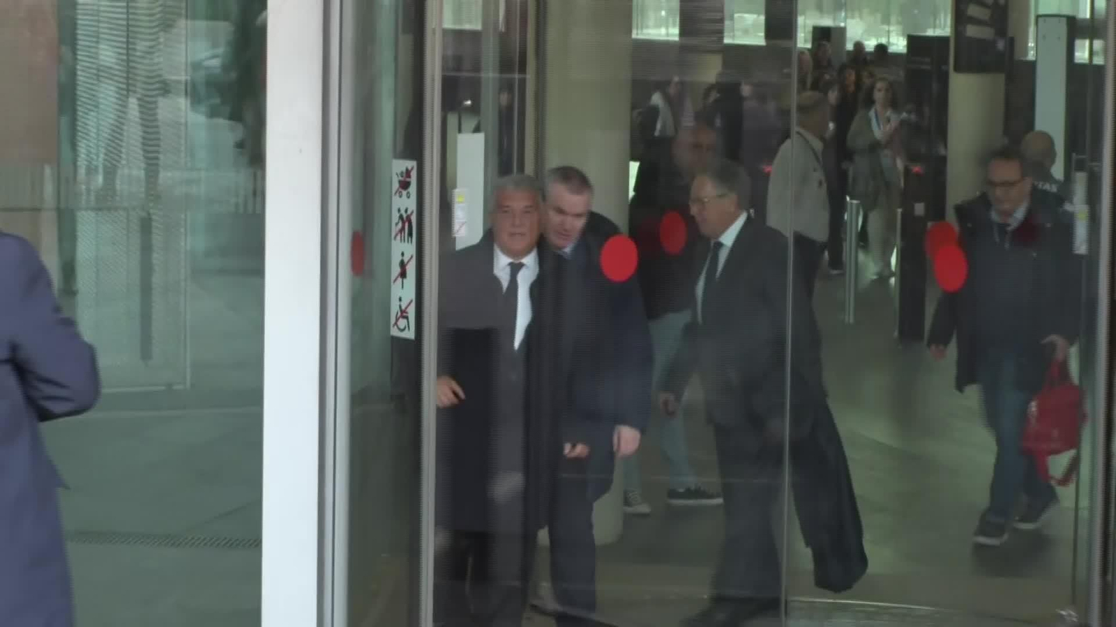 V039-BARCELONA JUICIO LAPORTA ESTAFA REUS SALIDAS