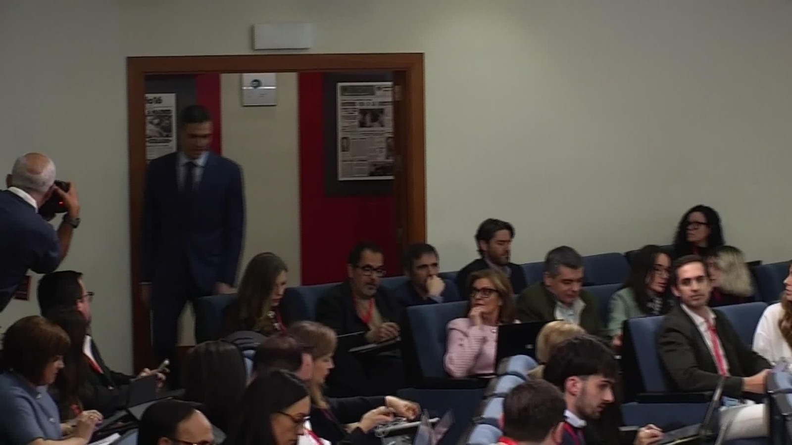 V019-MADRID RP PEDRO SANCHEZ CONSEJO EXTRAORDINARIO