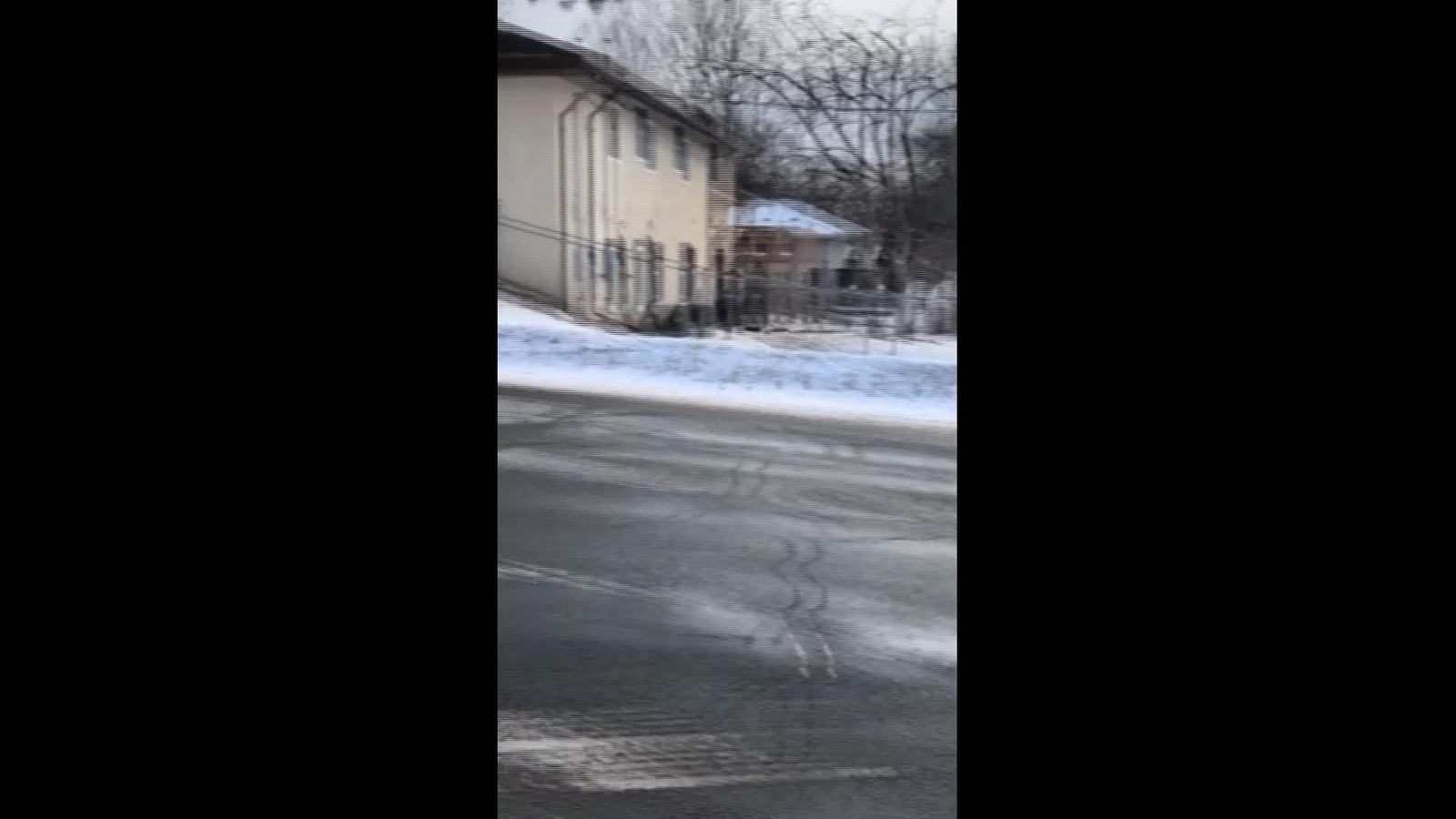 V001-EEUU EL ICE DETIENE A UN NIÑO DE CINCO AÑOS