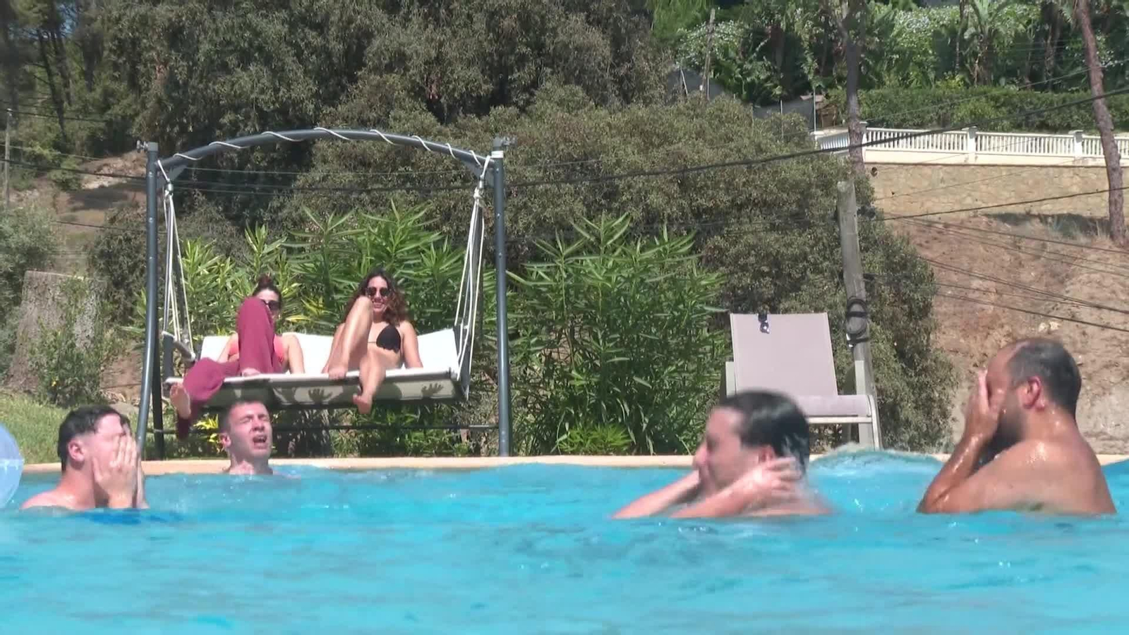 web piscinas de alquiler