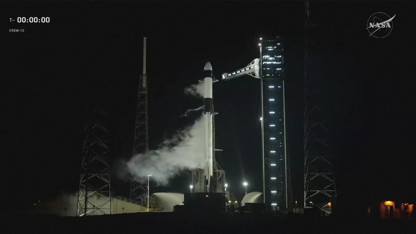 V062-EEUU SPACE X DESPEGA