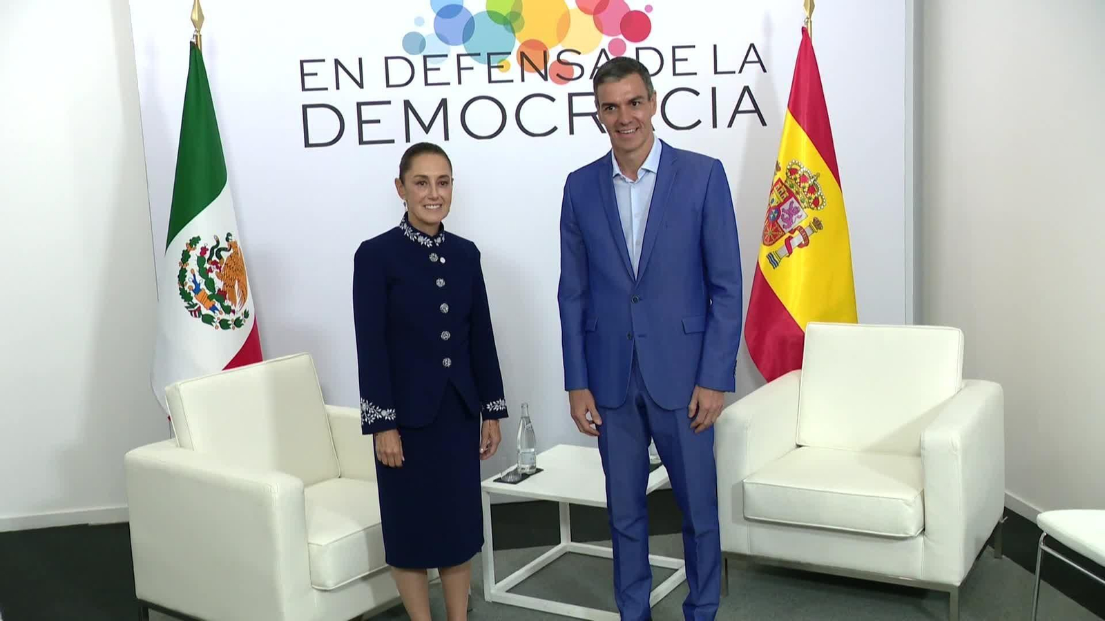 S052-BARCELONA BILATERALES REUNION DEMOCRACIA