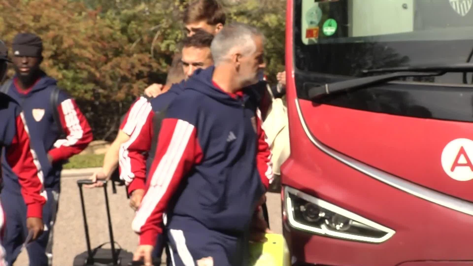 va madrid llegada del sevilla para jugar copa