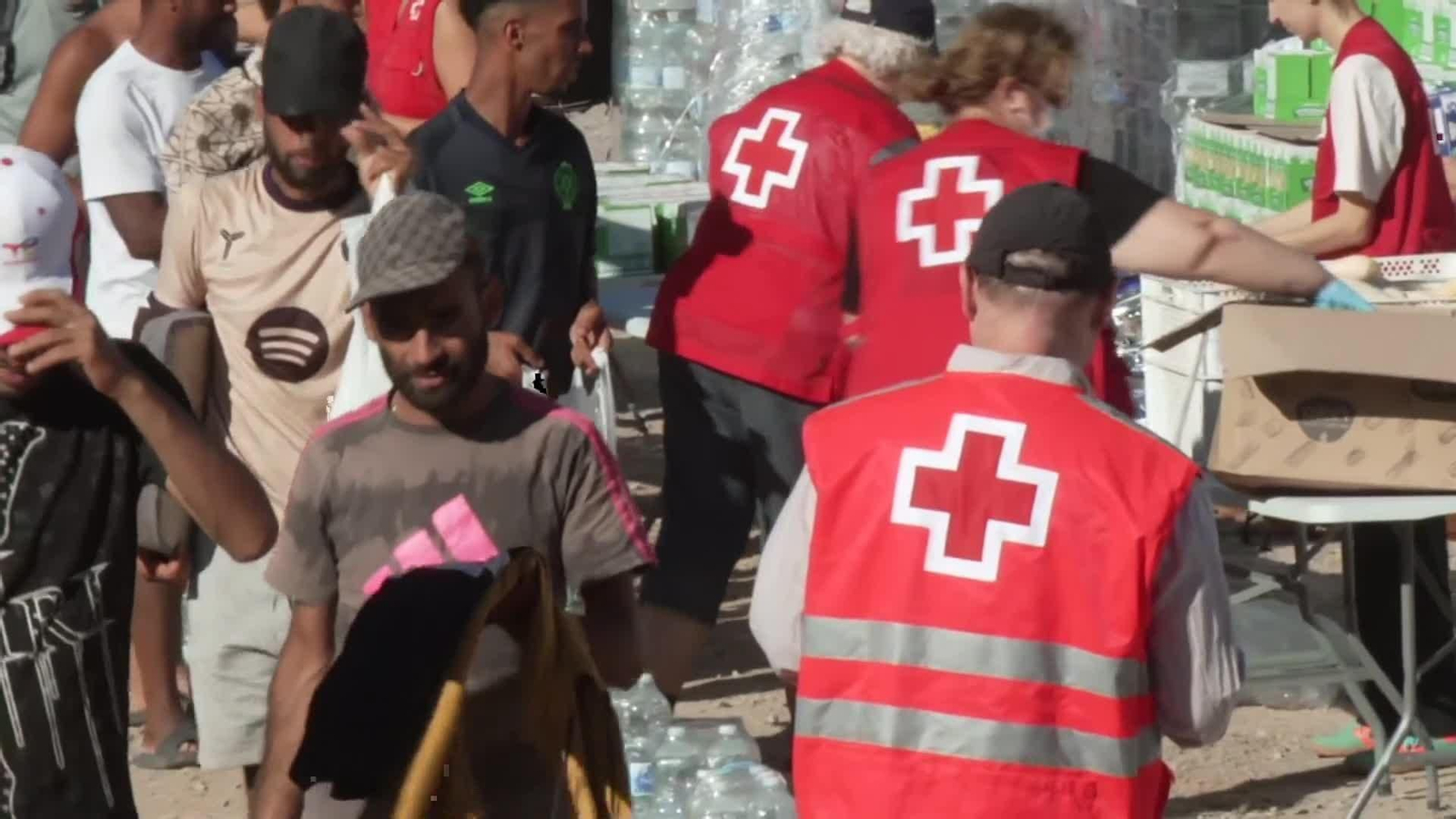 va furgon cruz roja escoltado