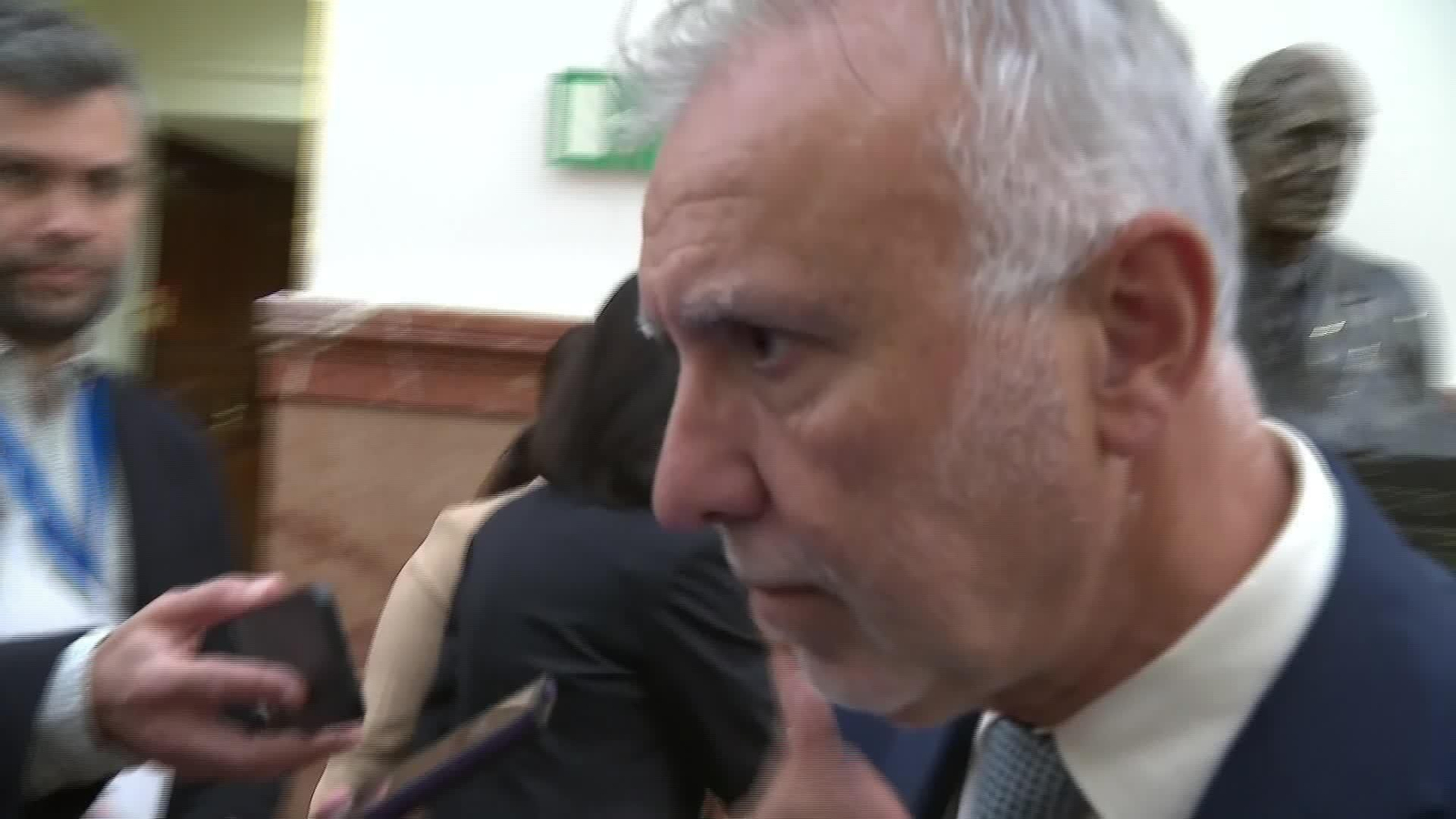 X022-CONGRESO PASILLOS 2