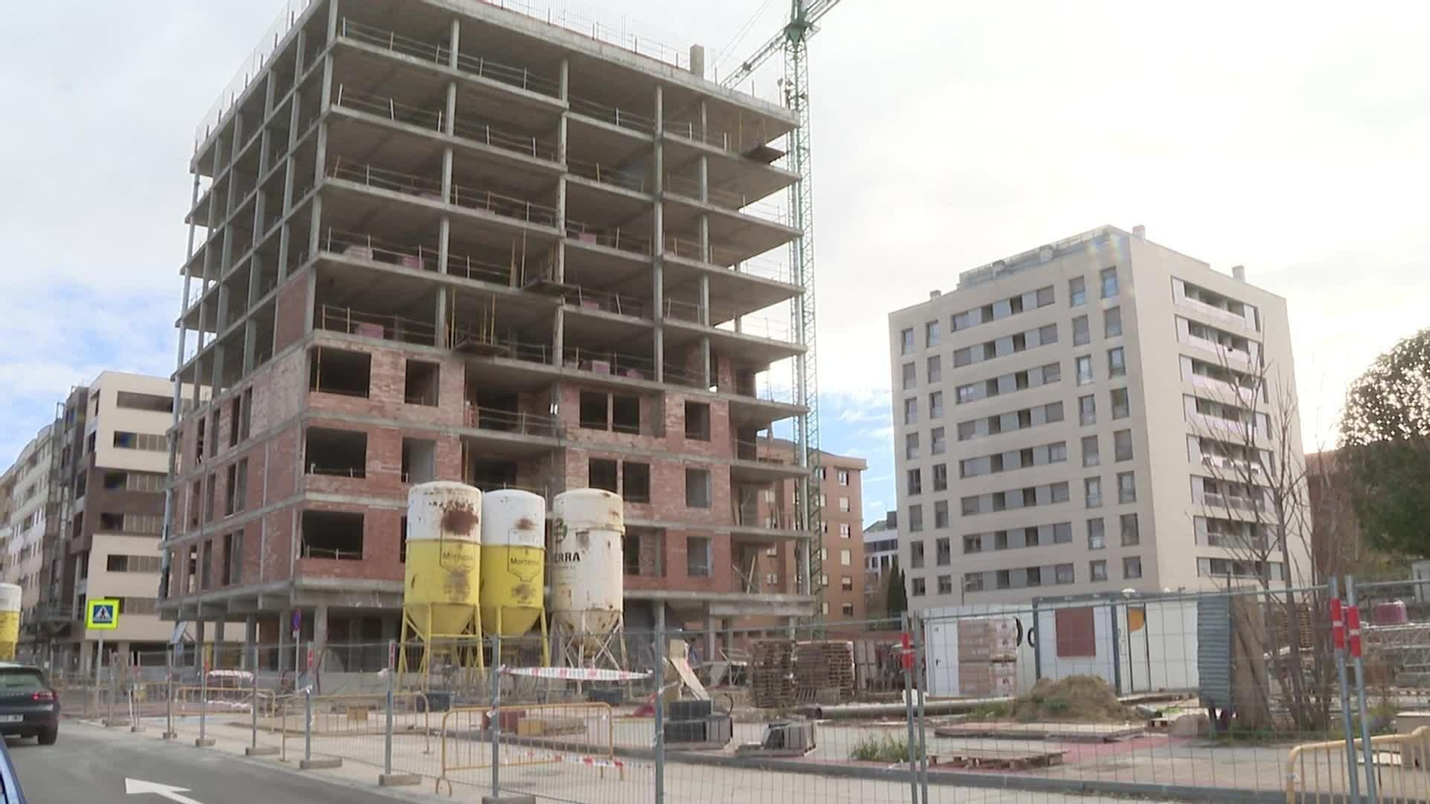 S028-LOGROÑO HALLAN CUERPOS JOVEN Y MENOR