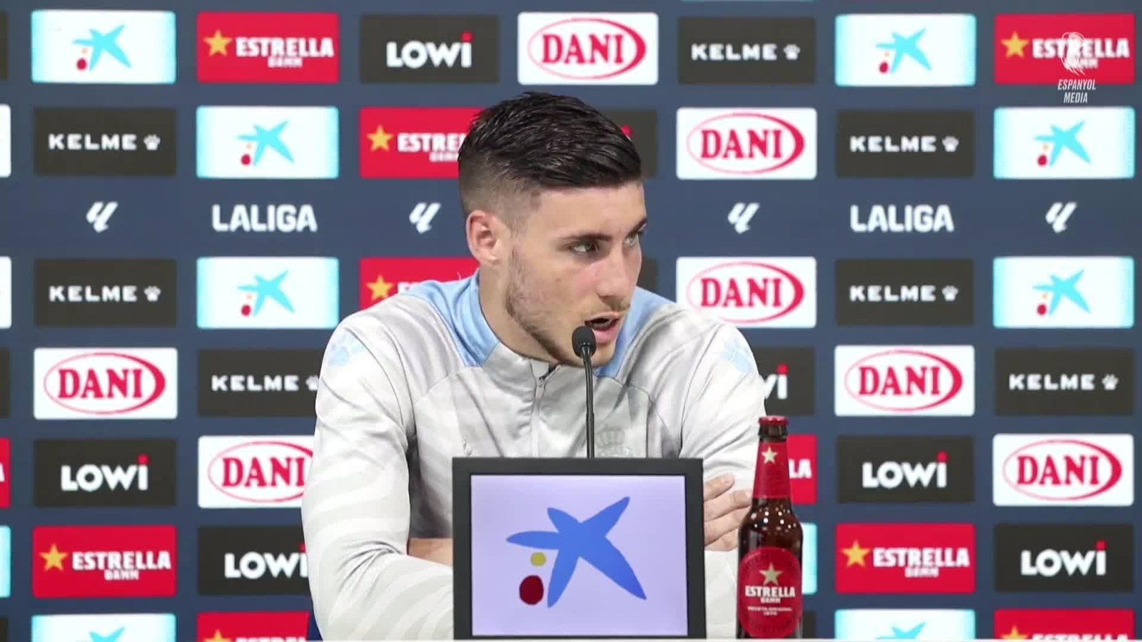 va roberto fernandez sobre canticos racistas