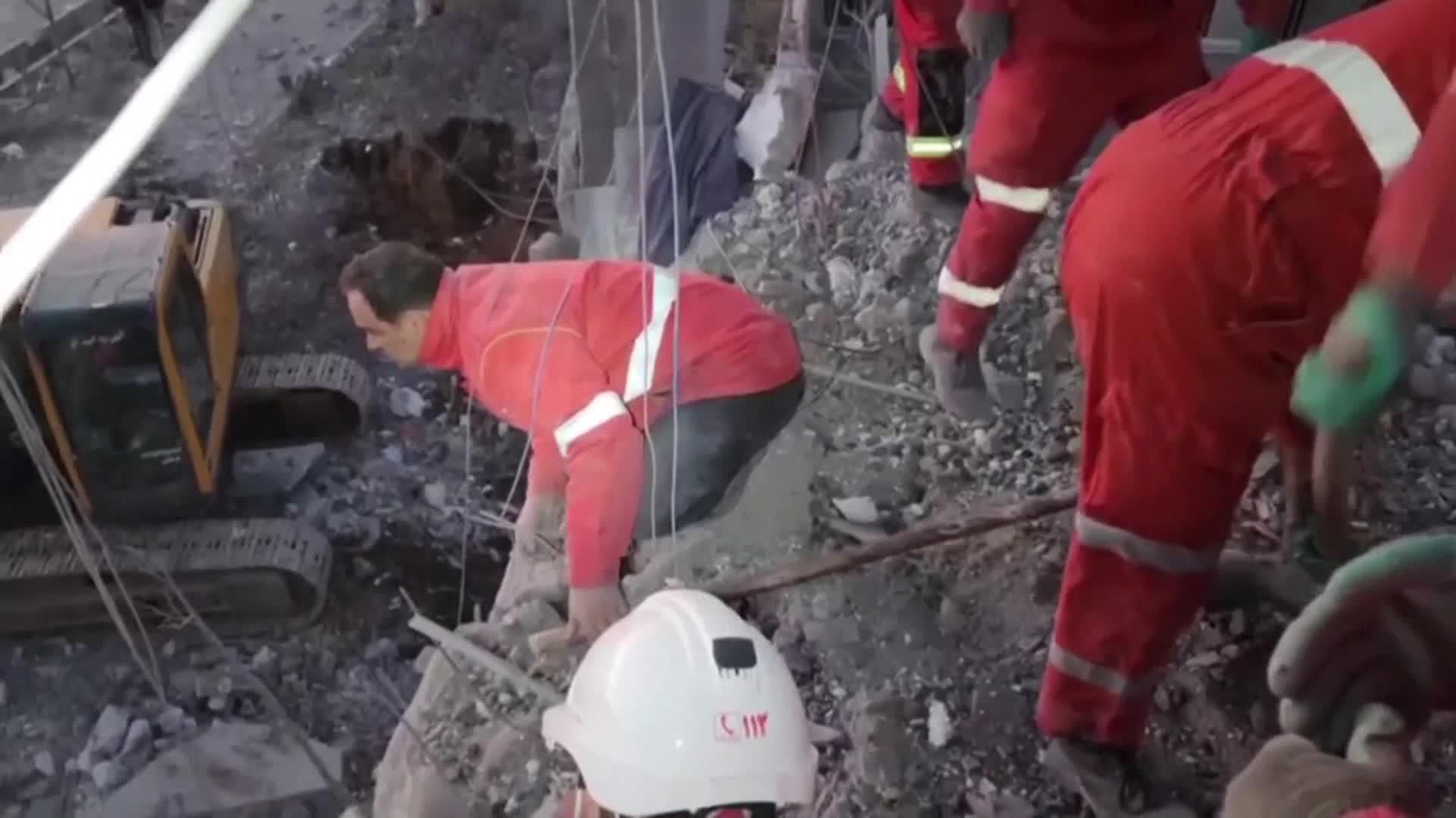 M071-IRAN RESCATES TRAS BOMBARDEOS DE EE UU E ISRAEL