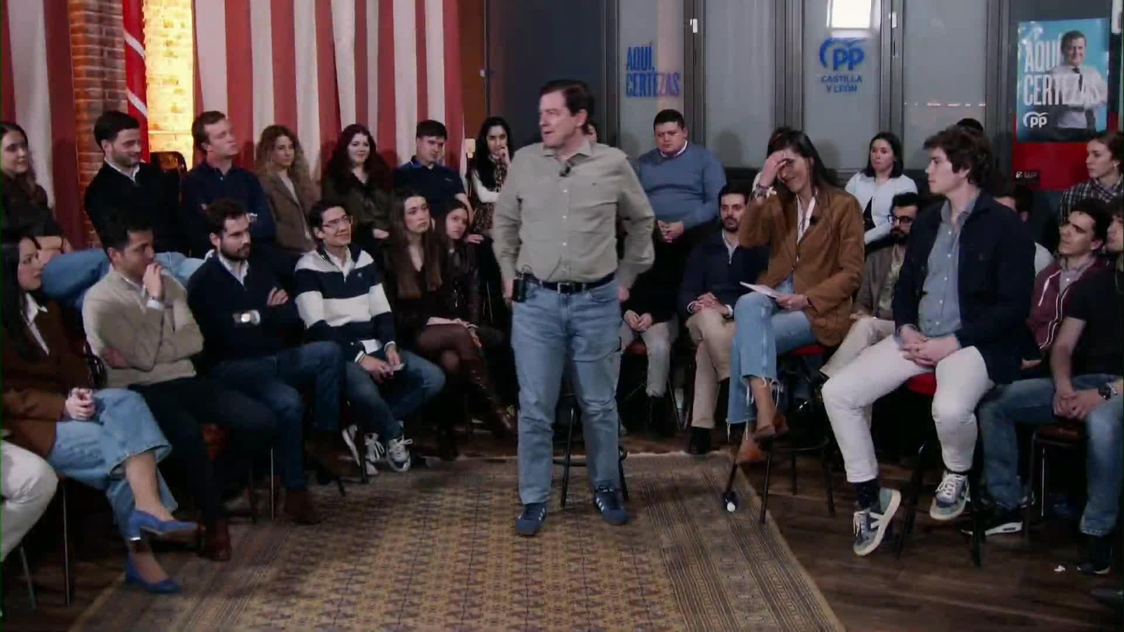 V082-VALLADOLID ACTO PP MAÑUECO CON JOVENES