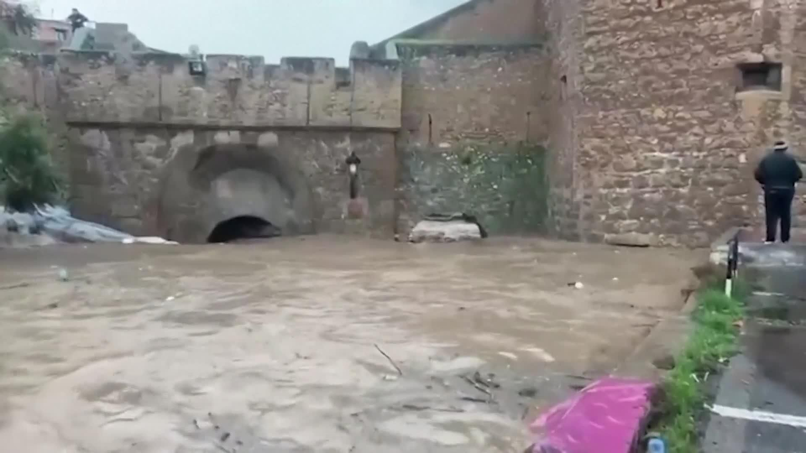 L077-MARRUECOS 37 MUERTOS EN INUNDACIONES