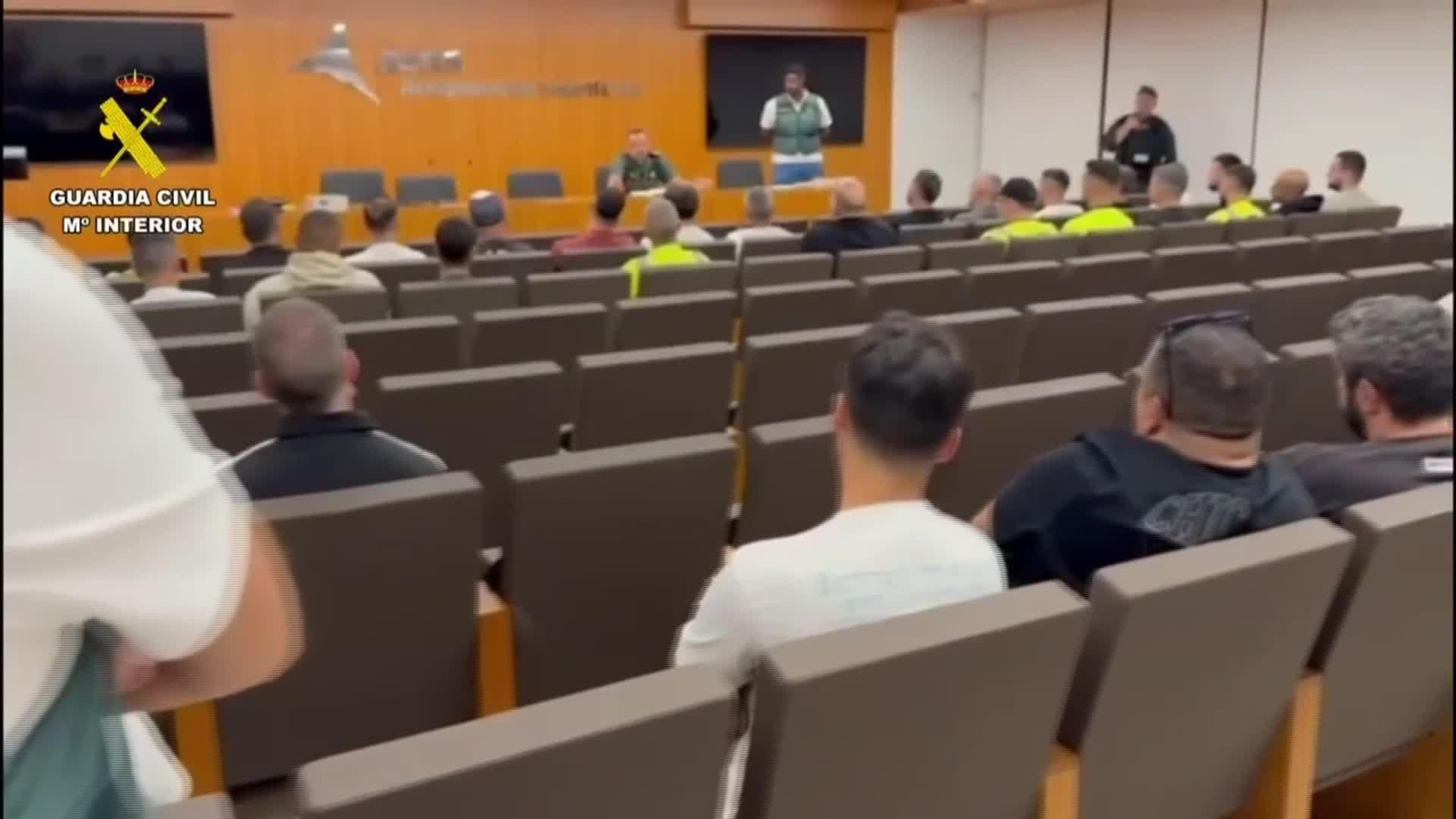 X047-TENERIFE GUARDIA CIVIL ROBO EQUIPAJES