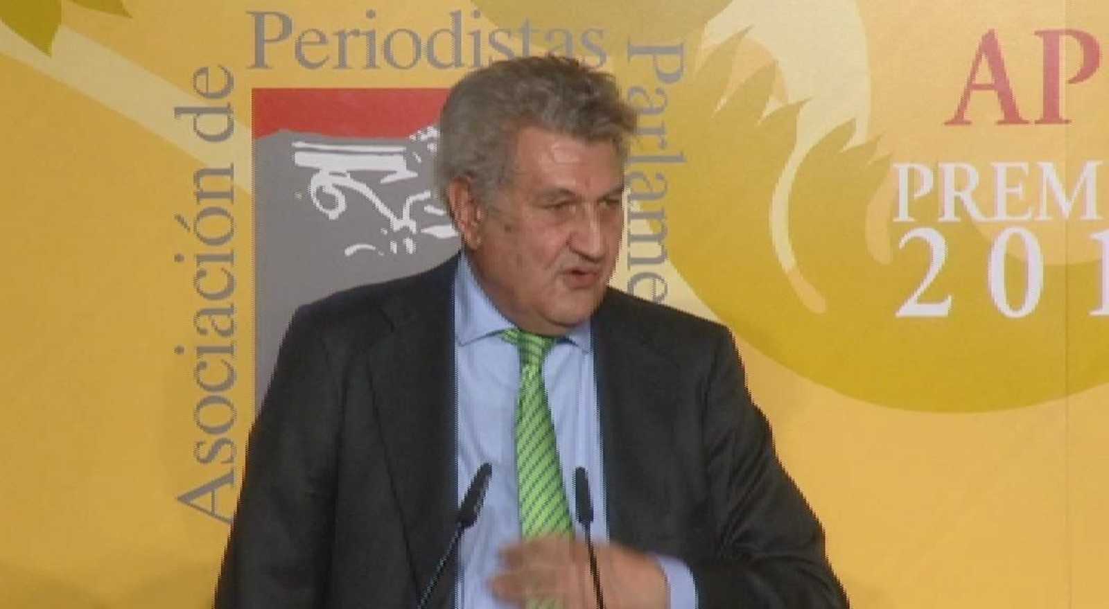 Risas y buen humor en los premios de la prensa a los parlamentarios Risas y buen humor en los premios de la prensa a los parlamentarios