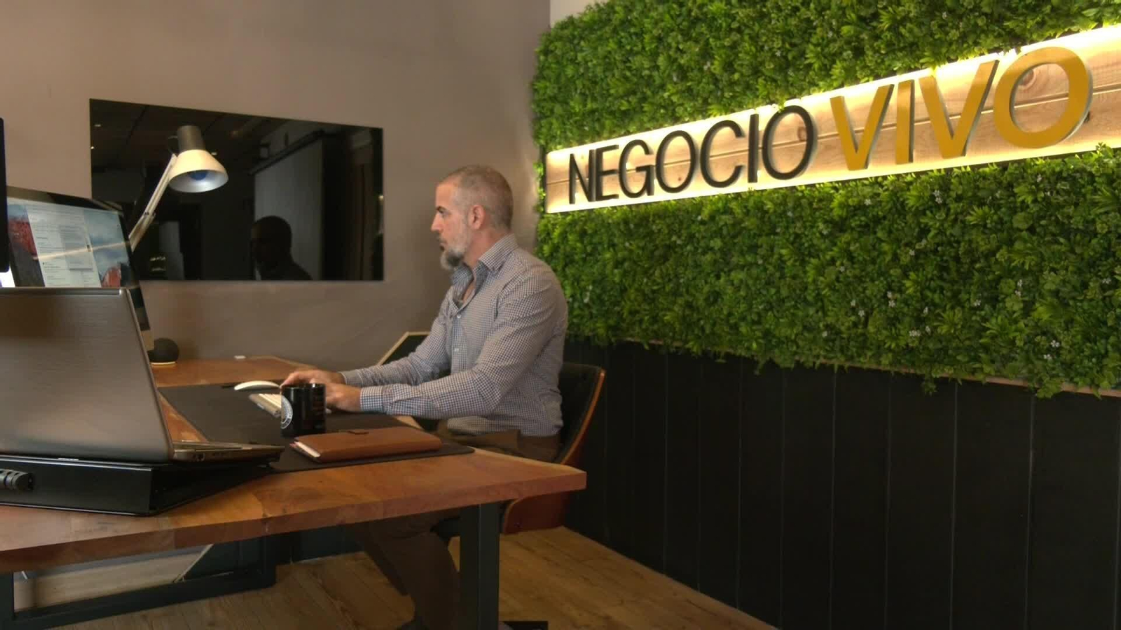 V043-MALAGA PUBLICIDAD DIGITAL V043-MALAGA PUBLICIDAD DIGITAL