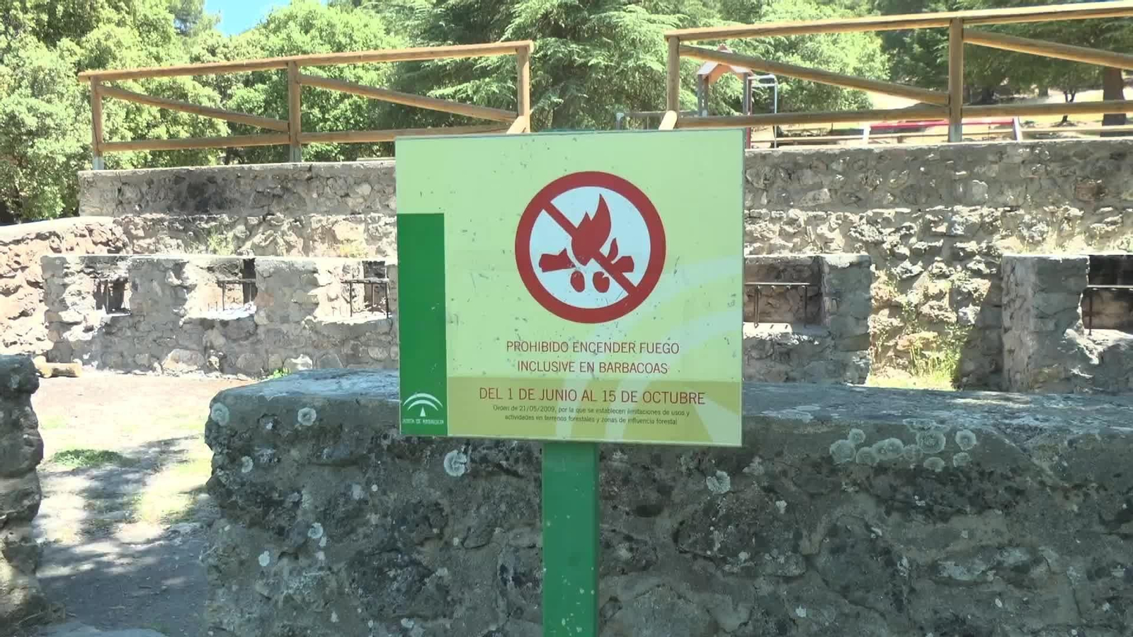L046-GRANADA PROHIBIDAS LAS BARBACOAS