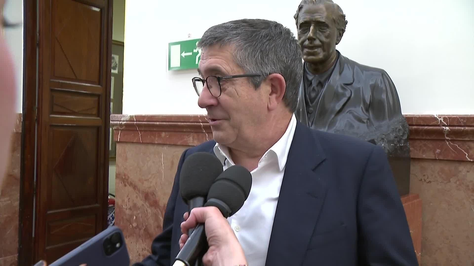 va patxi lopez contesta a luis arguello