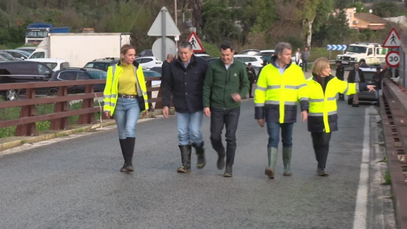 J054-CADIZ FEIJOO VISITA ZONA AFECTADA LIDICE