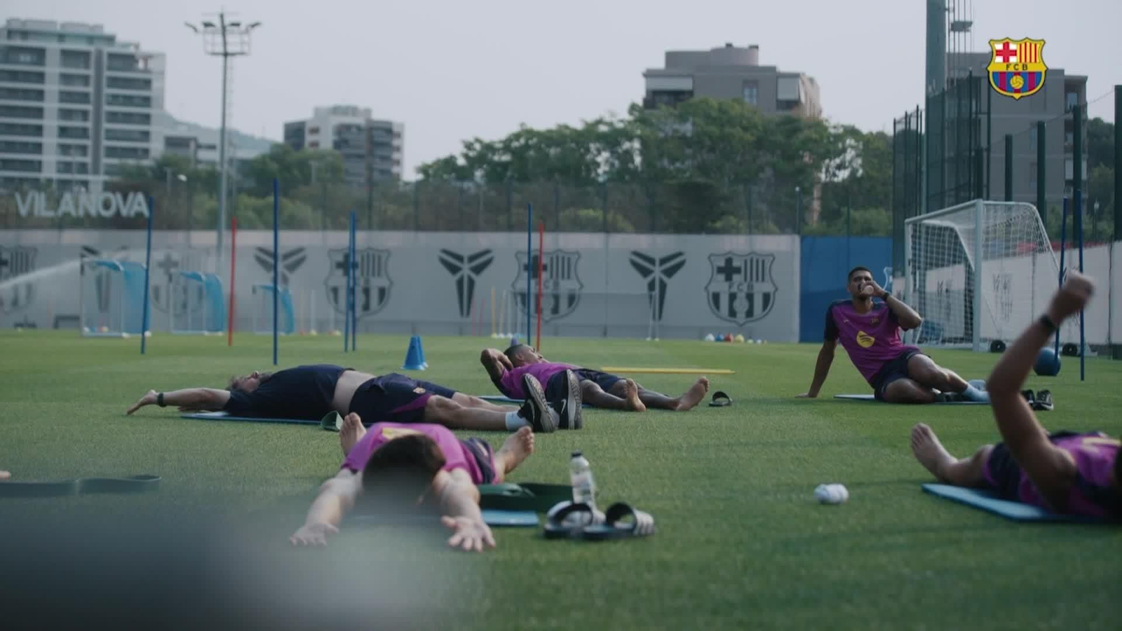D037-BARCELONA ENTRENAMIENTO BARSA DOMINGO