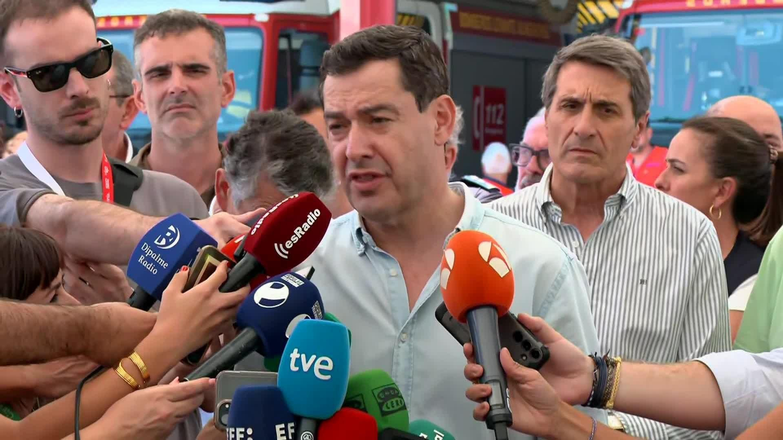 V042-ALMERÍA JUANMA MORENO EN INCENDIO LOS GALLARDOS