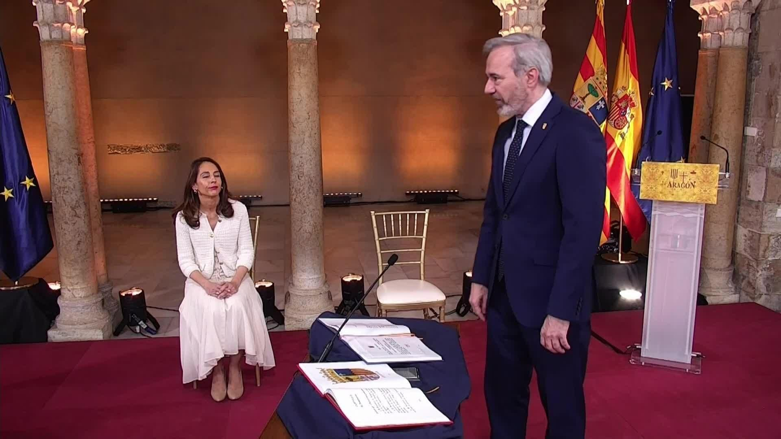 va toma posesion azcon