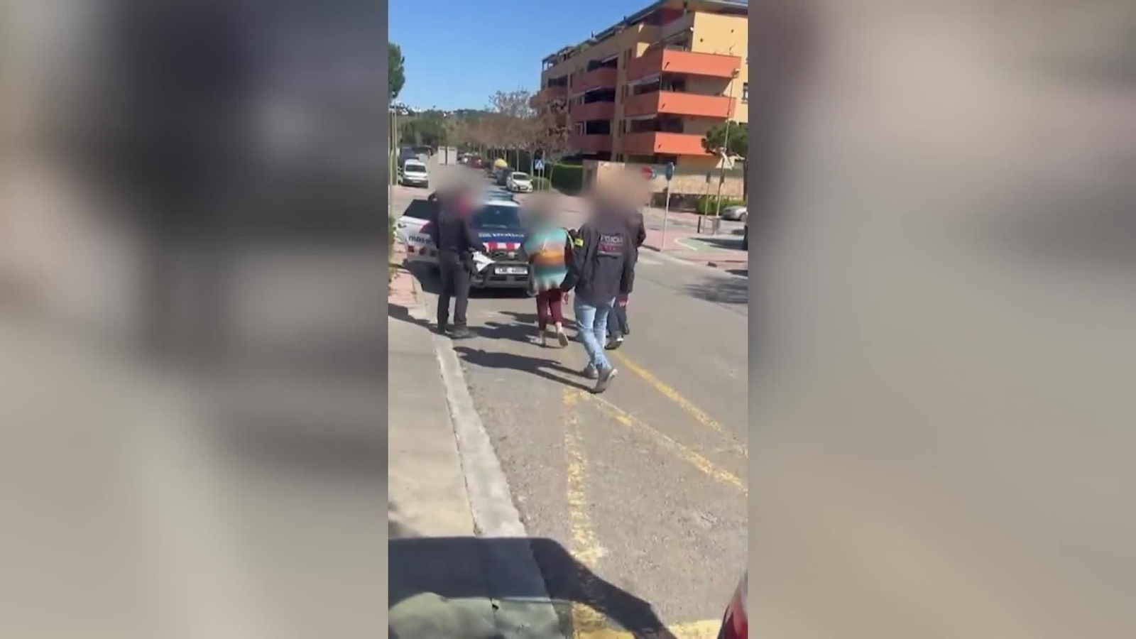 V012-IMAGENES MOSSOS MENOR DESAPARECIDA FRANCIA