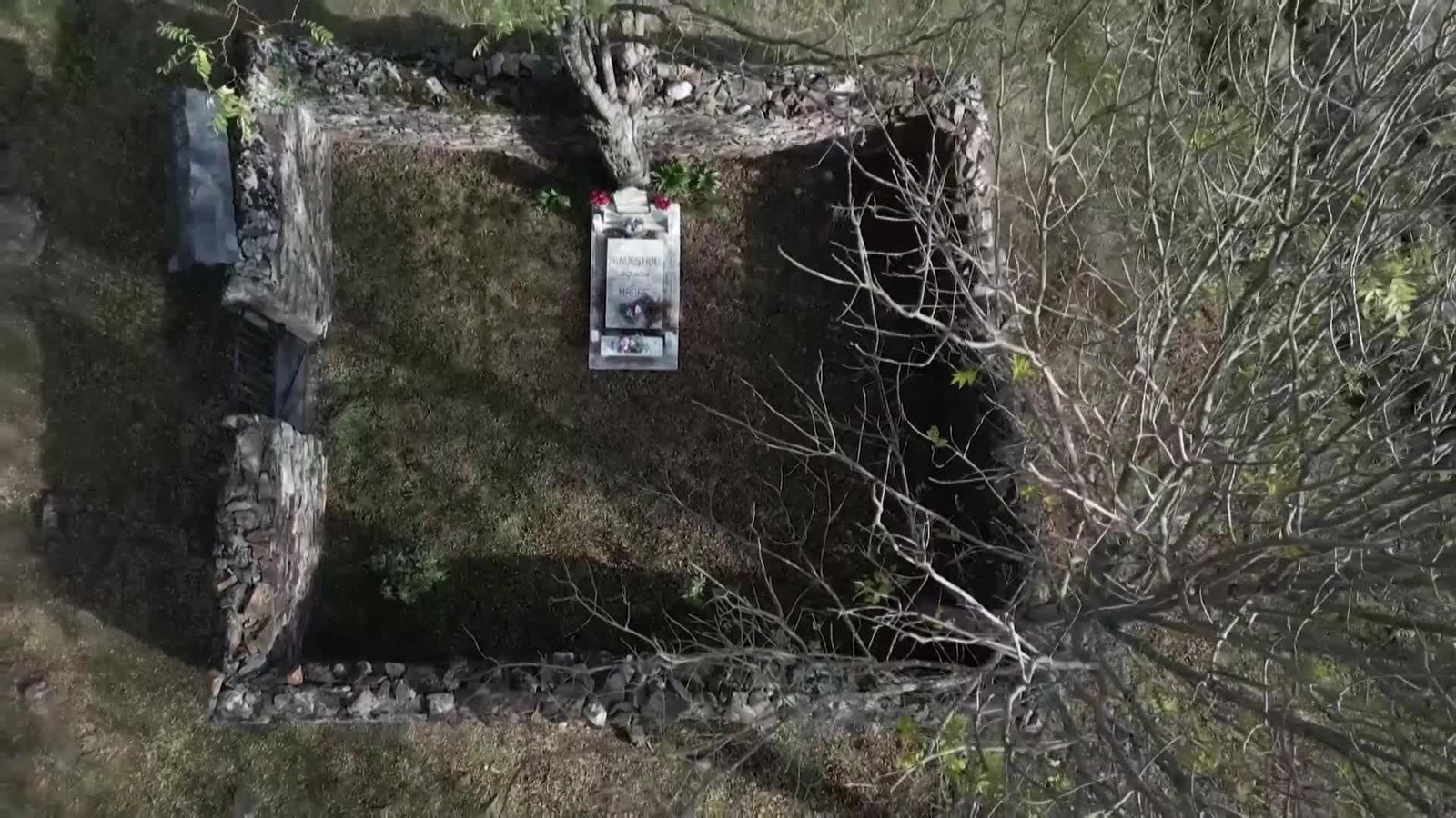 web historia de amor cementerio