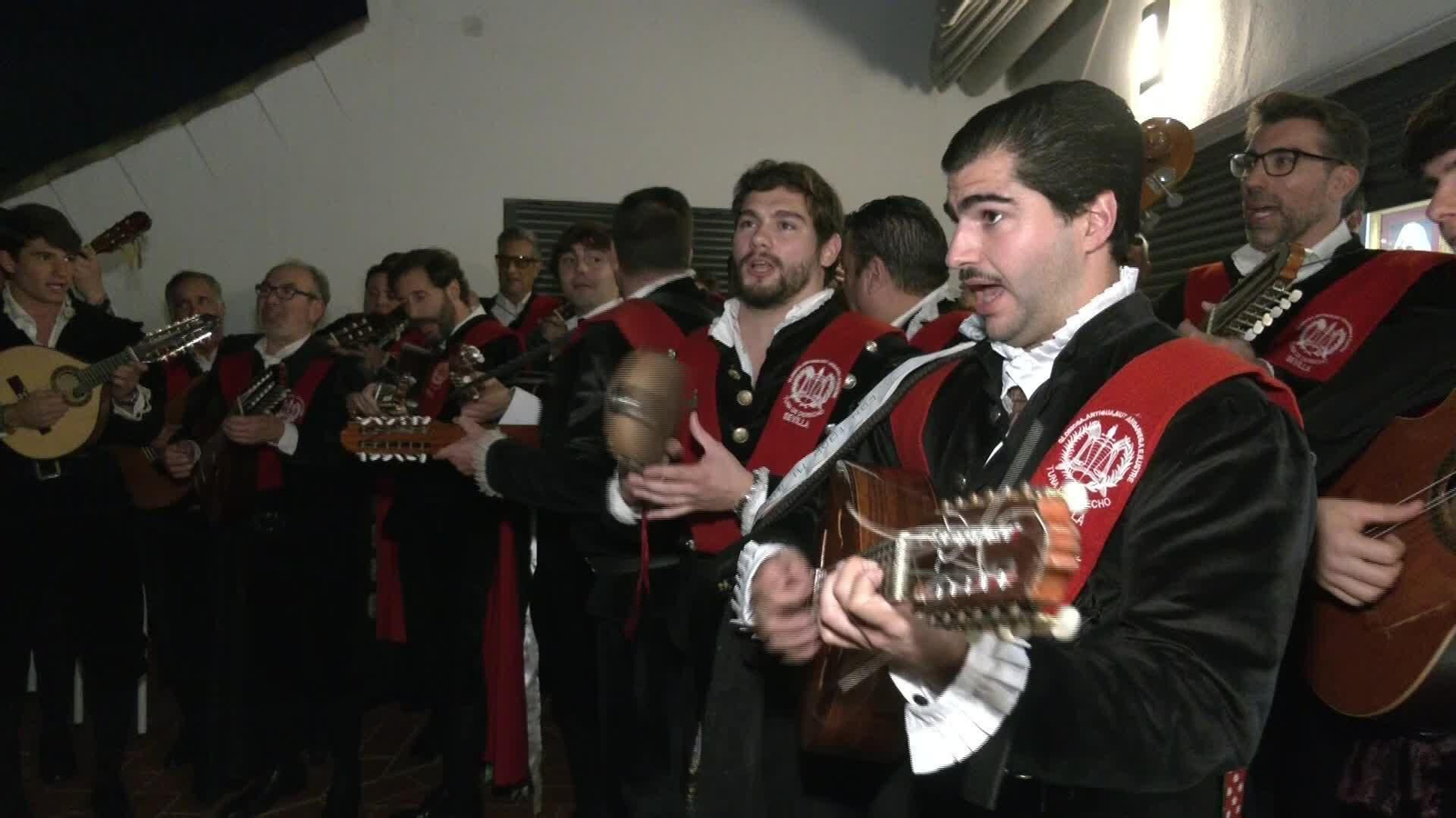 D048-SEVILLA CONCENTRACION DE TUNOS