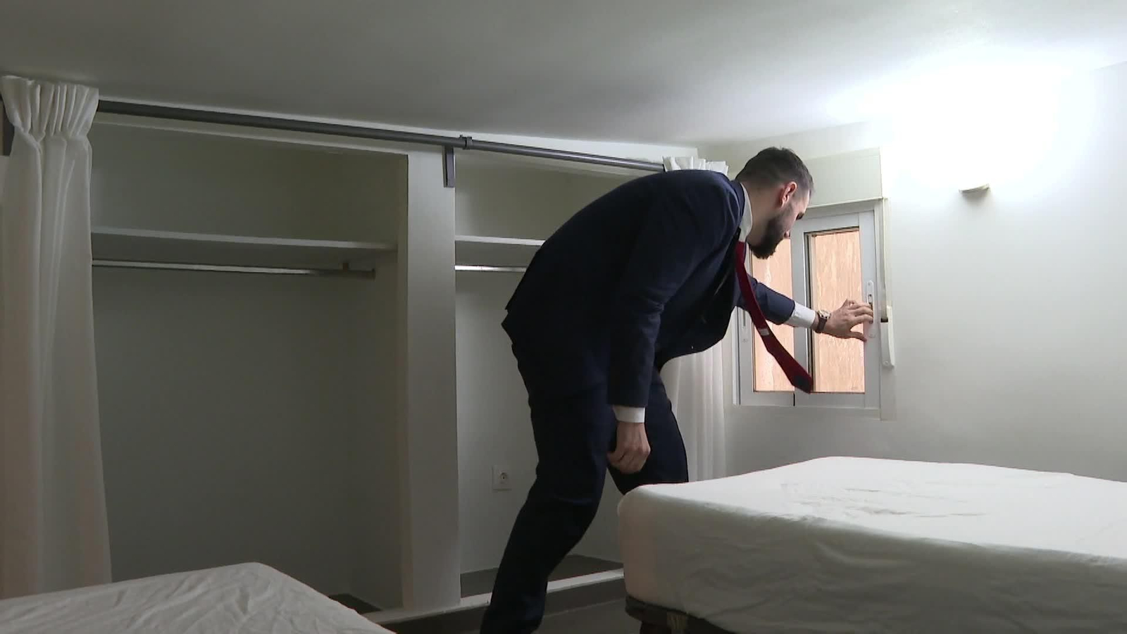 web se alquila zulo okok