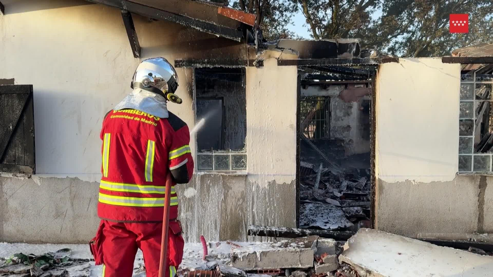 M011-MADRID INCENDIO VIVIENDA NAVALCARNERO